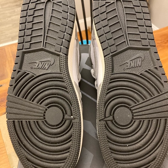 NWT Air Jordan 1 retro high OG  in "Washed Black" kids sneaker - Picture 8 of 15